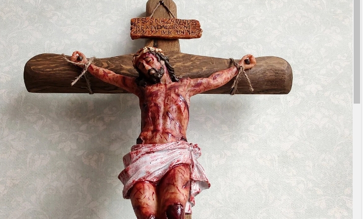 crucifix of christ